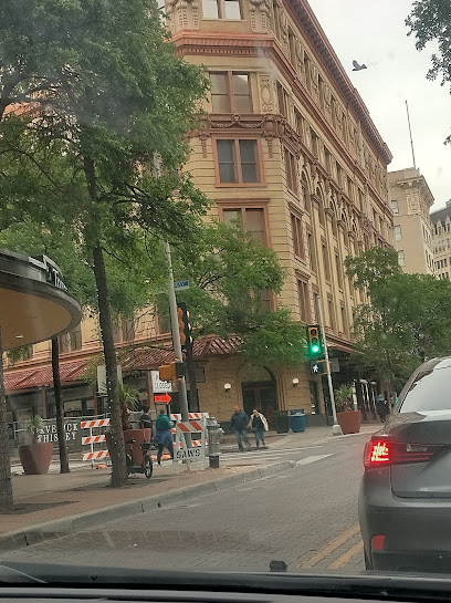 Tienda La Garza, San Antonio