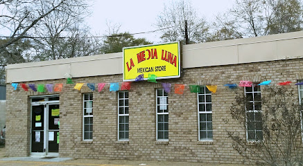 La Media Luna, Dothan