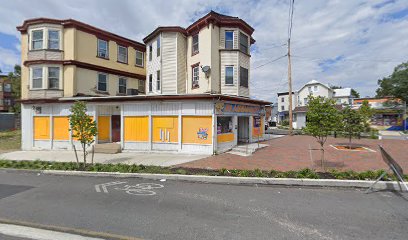 E L Mini Market