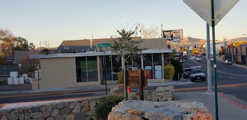 El Tapatío Market y Botánica