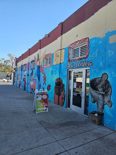 Dulceria y piñateria La Unica