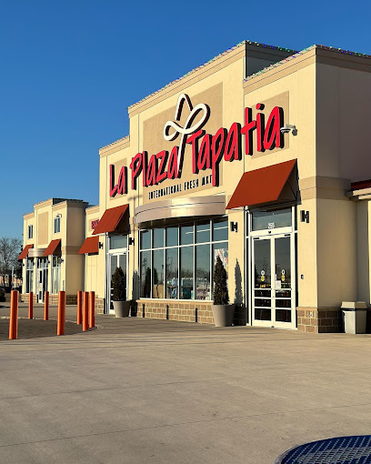 La Plaza Tapatia