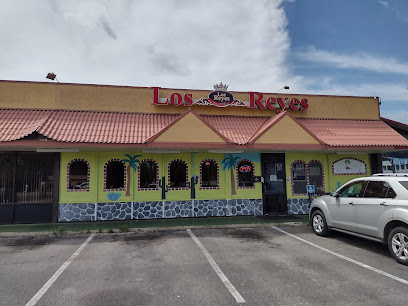 Los Reyes Mexican store